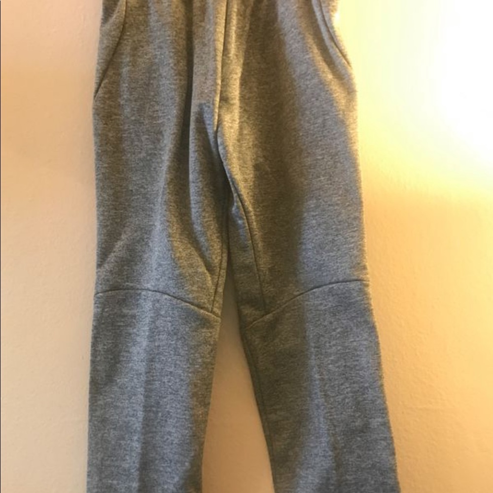 Nike Boys open Hem Therma Pants. - Picture 3 of 3